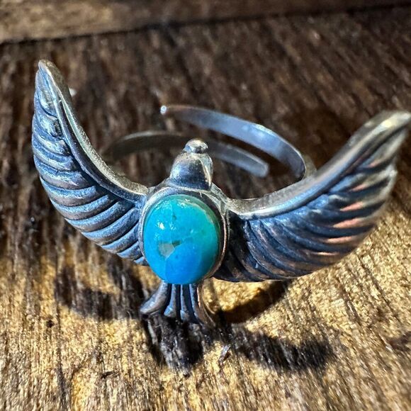 Eagle Emblem Turquoise Sterling Silver Ring – Handcrafted Native American Jewel - Picture 6 of 11